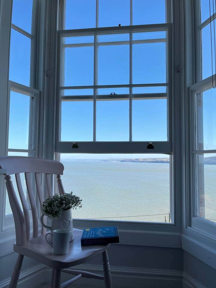 Amazing views from the master bedroom
If you’re lucky you can sometimes watch dolphins in bed Amazing views from the master bedroom
If you’re lucky you can sometimes watch dolphins in bed