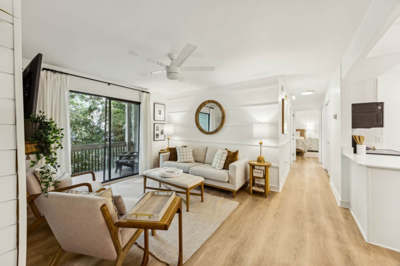 I3 Forest Ridge - Living Area 1