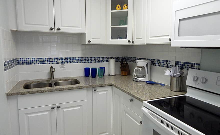 #24 - Beautifully renovated kitchen with all the essentials to prepare a complete meal.