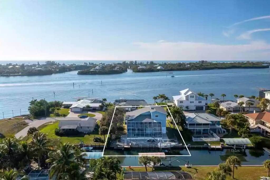 Quiet neighborhood amongst other waterfront luxury homes.