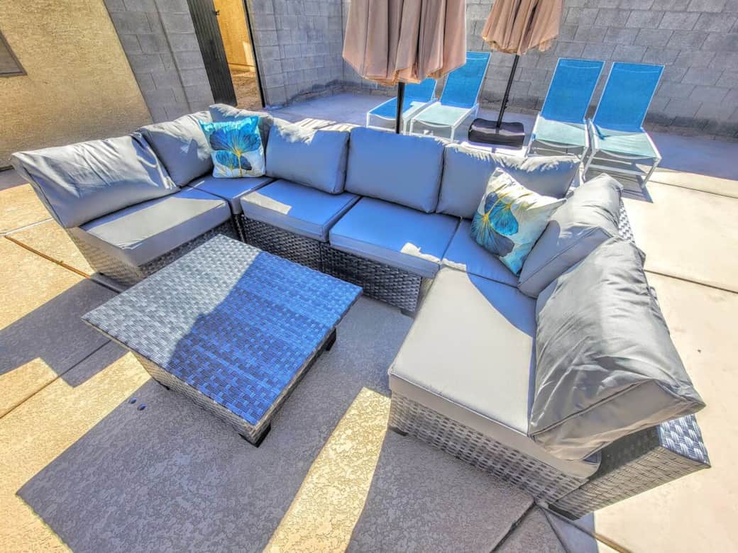 Cushioning Seating Lounge 