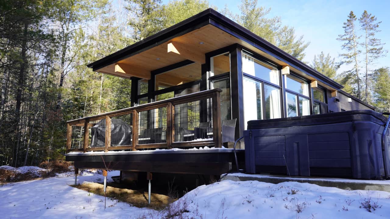 Chalet en pleine forêt et sans voisins immédiats