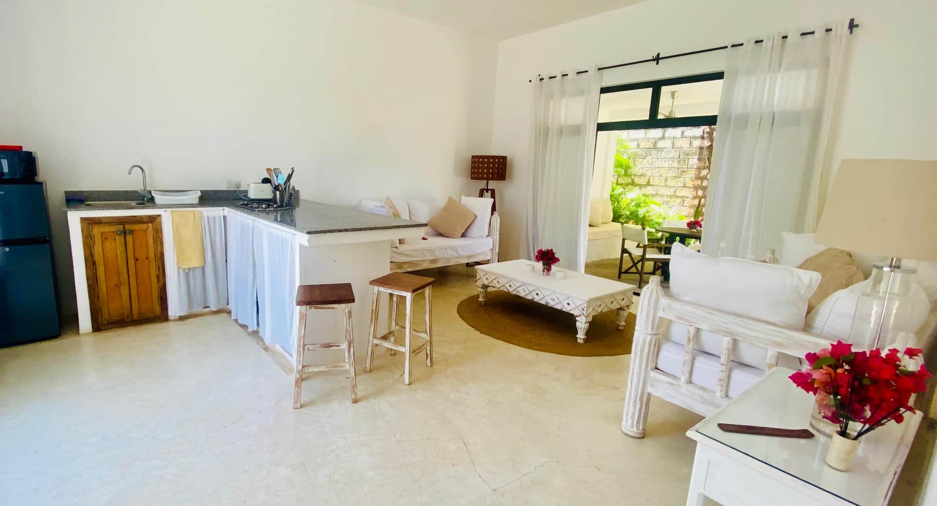 Palm Villa Open Plan Living and kitchen area.jpg