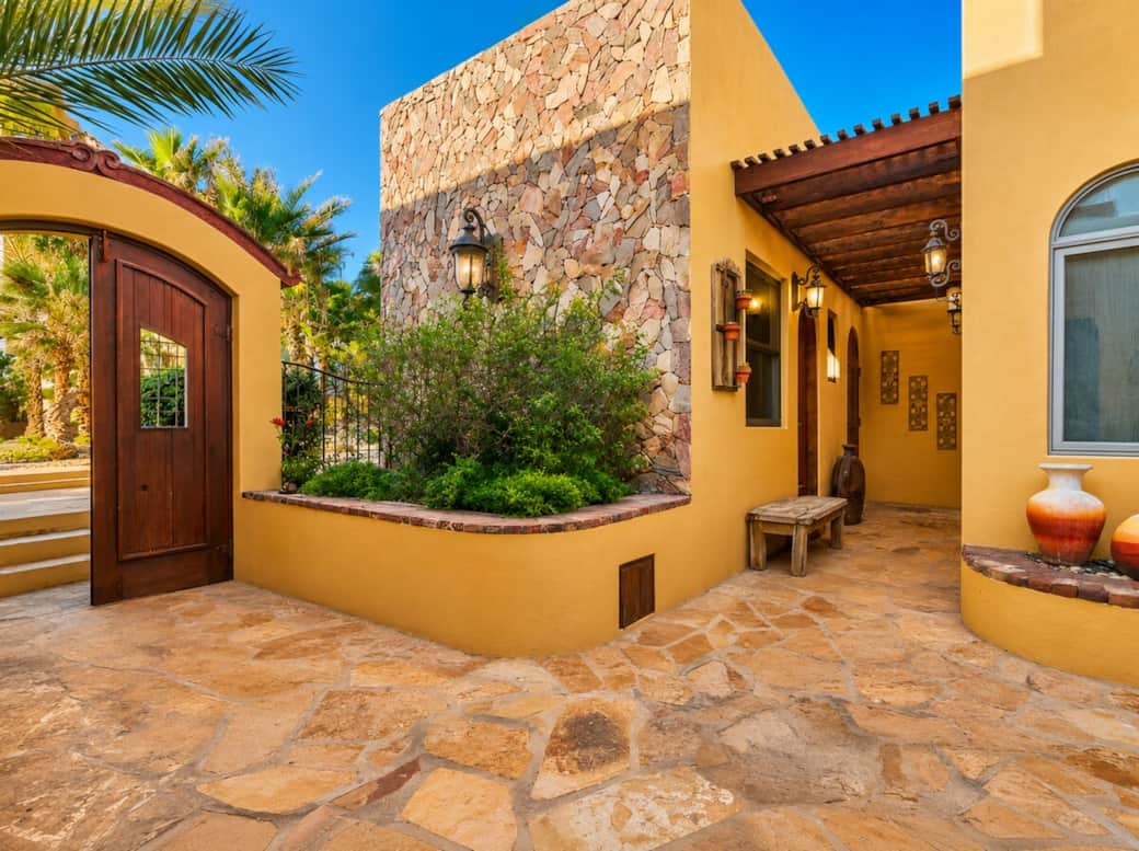 Private secluded casita with a king bed and full bathroom — perfect for guests who want extra privacy and comfort.