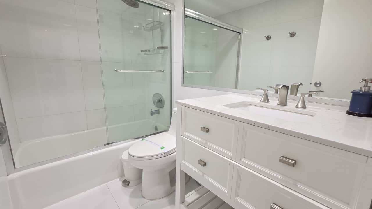 Full bathroom