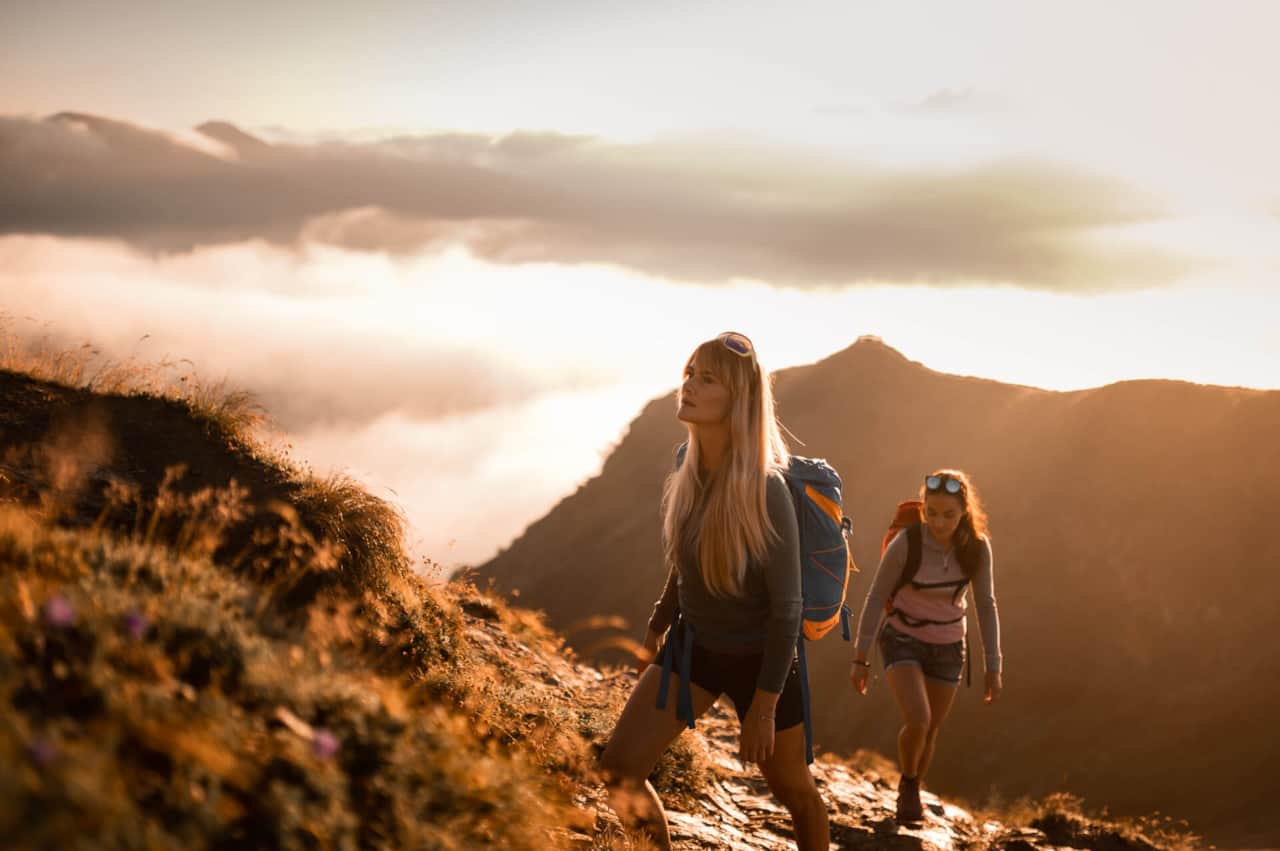 Hiking in South Tyrol – alpine air and breathtaking mountain views.