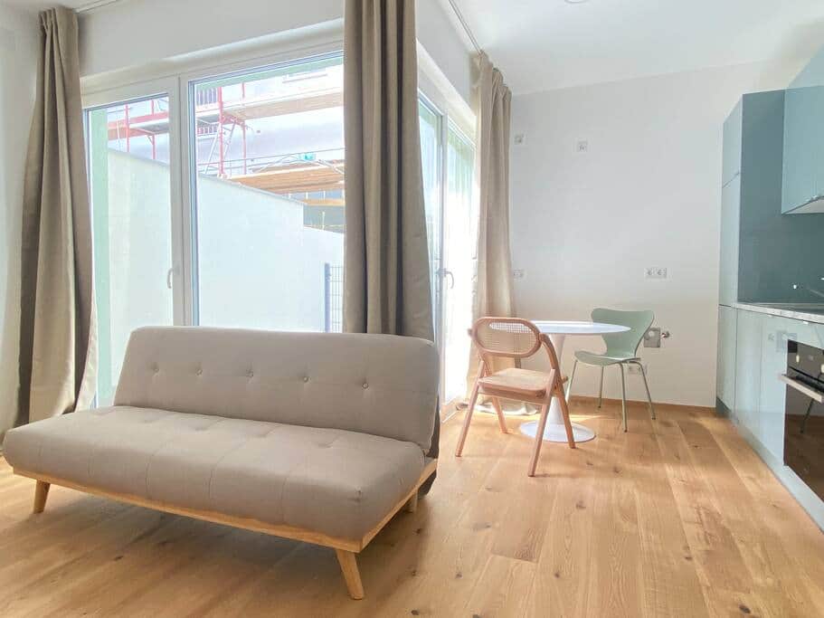 1eccc2be f2f3 4fb7 a5cd e6b6caf3f065 1eccc2be f2f3 4fb7 a5cd e6b6caf3f065