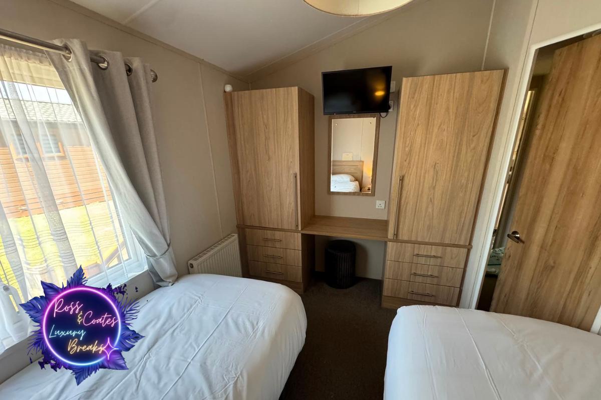 Twin Bedroom 2