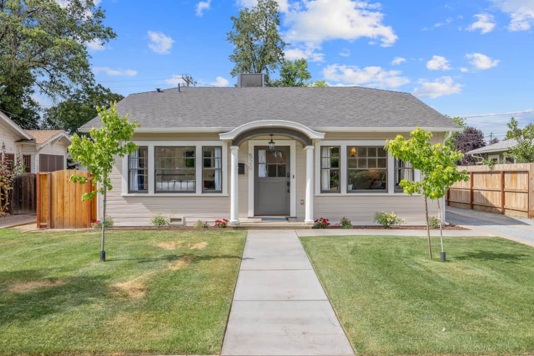 2 web or mls 713A9590