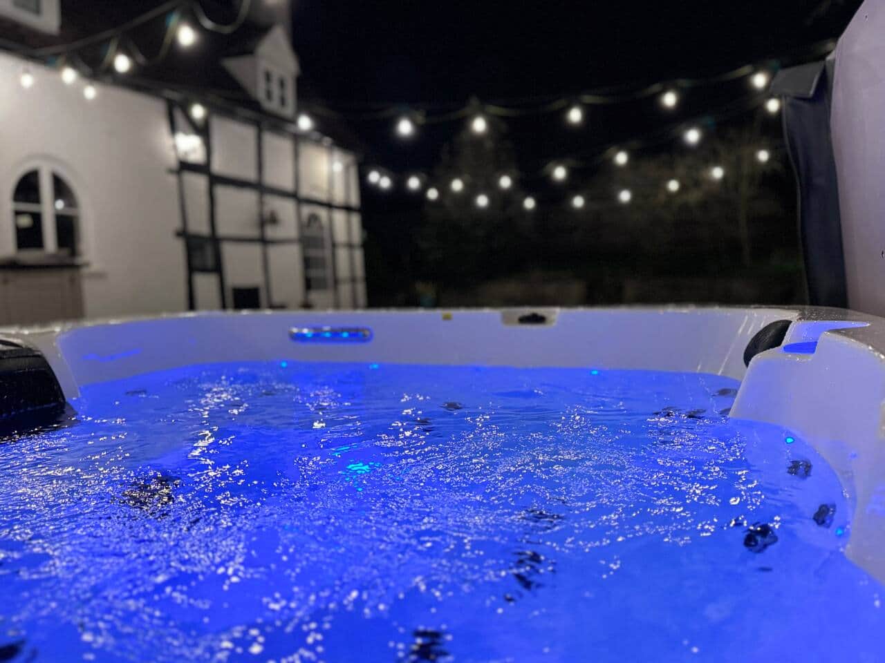 The six-person hot tub, exclusively yours during your stay