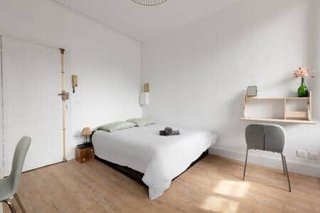 Área del dormitorio - Cama Queen Size