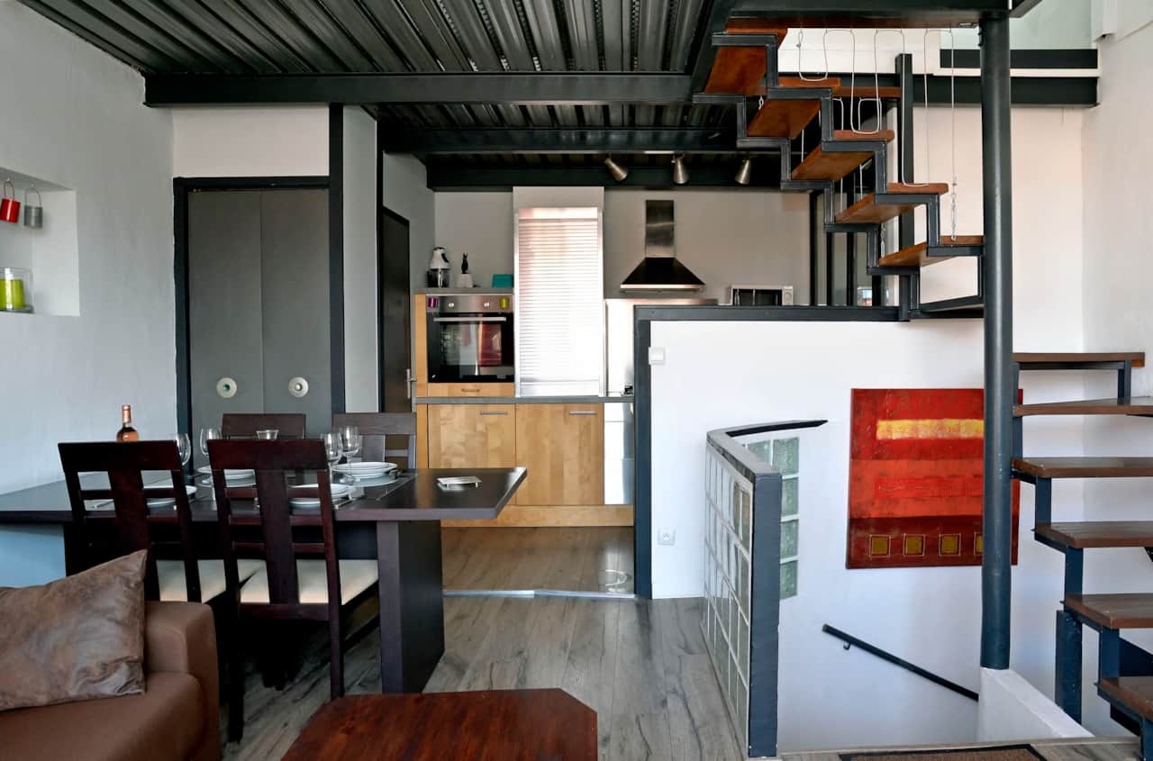 Salon, cuisine, canapé, salle à manger