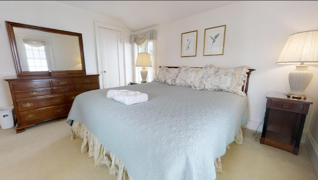 King master bedroom on 2nd floor features private balcony!