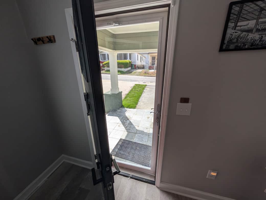 Front Storm Door Front Storm Door