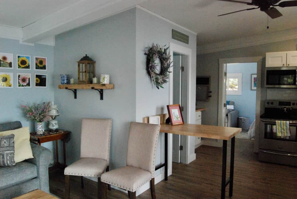 Kitchen island area