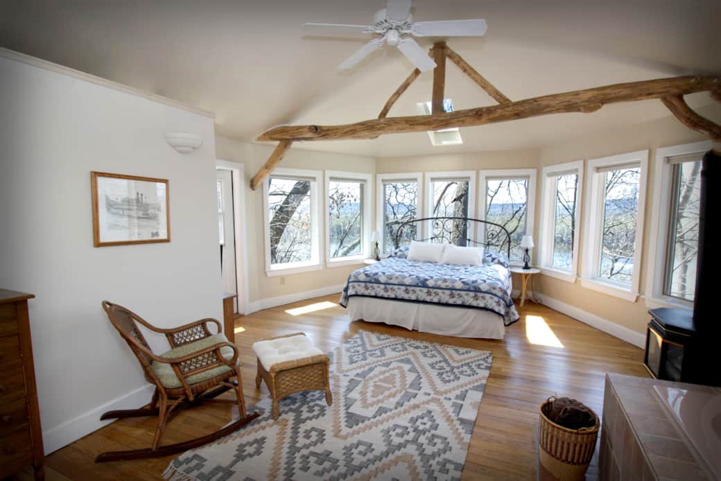 Spacious Bedroom Spacious Bedroom