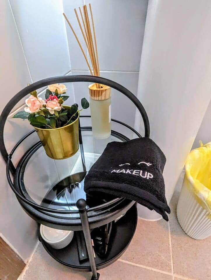 2nd Bathroom