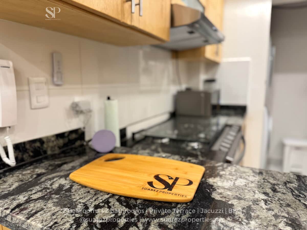 Fully equipped kitchen for up to 4 guests. 