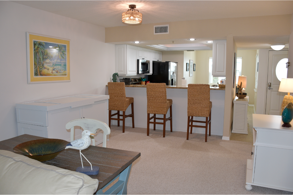 Where happy hour meets chill hour—bar, Murphy bed, and plenty of room to relax.