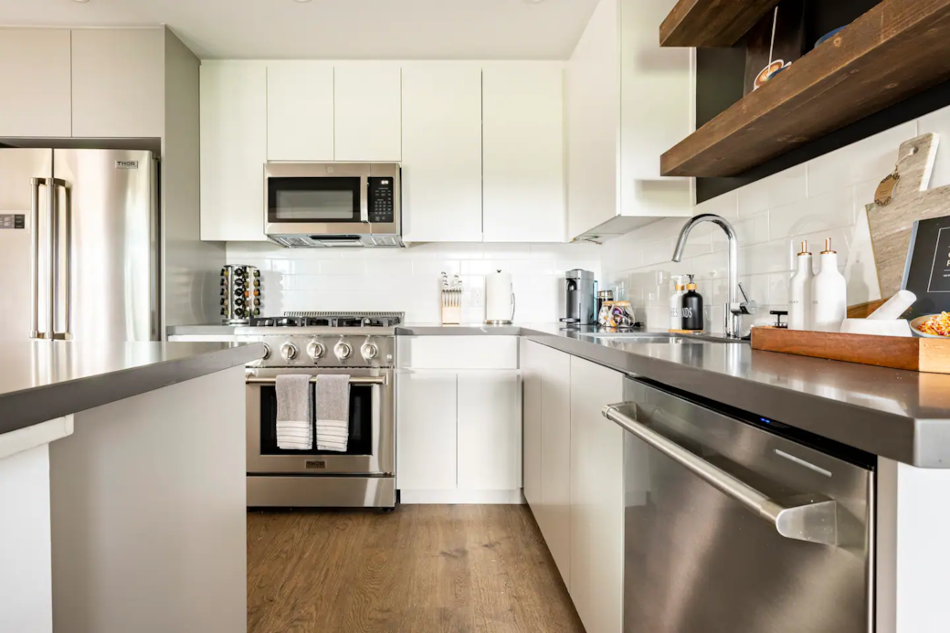 Kitchen 1