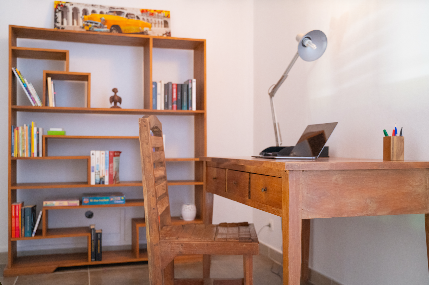 Mezzanine & Coin bureau