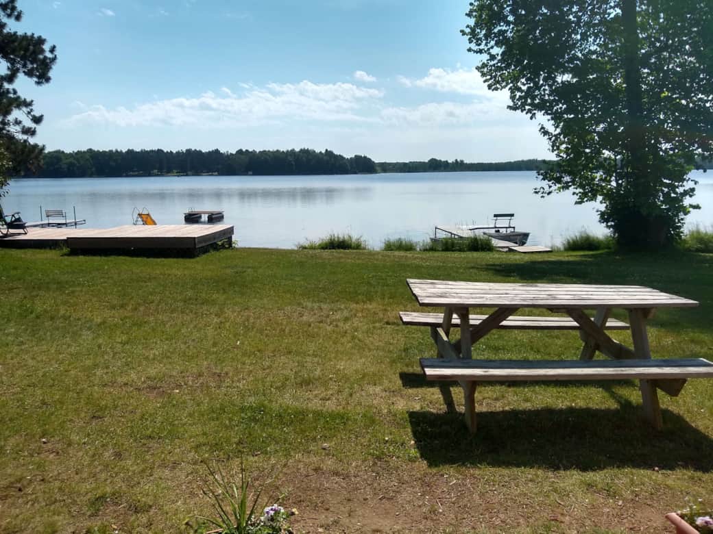 Loon's Lair North Woods Lakeside Cottage Vacation Home in Phillips