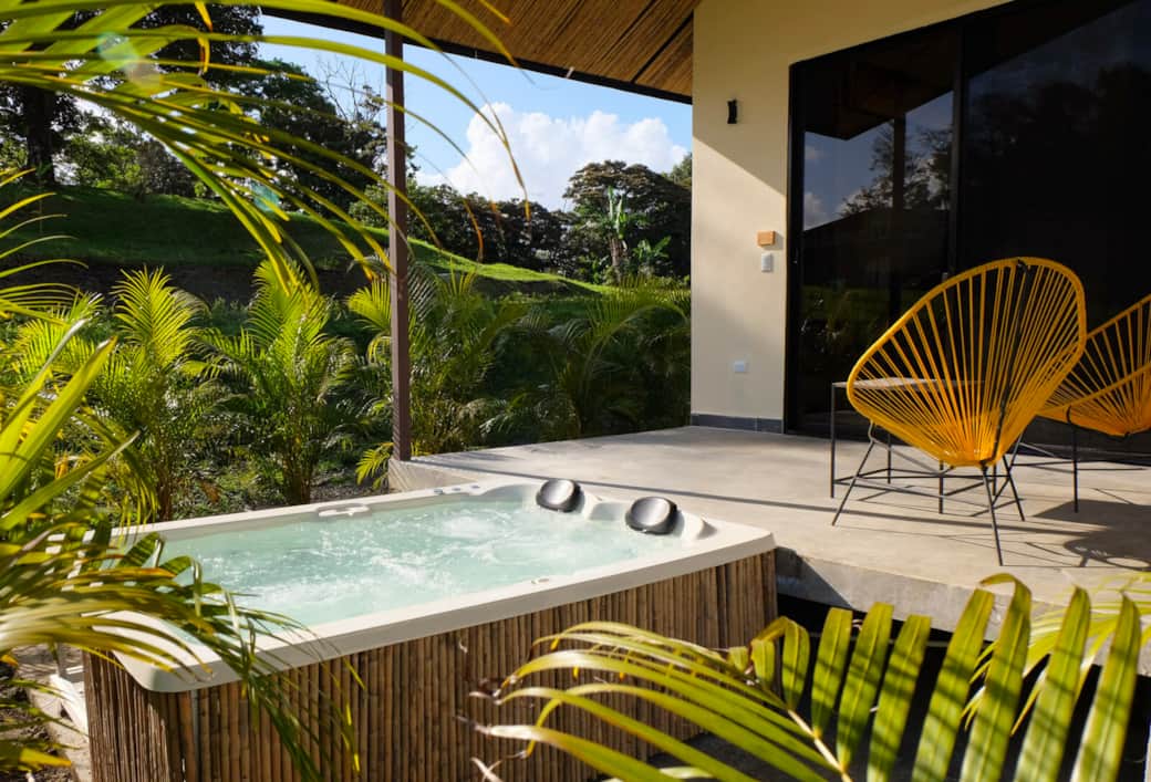 Nuevo Arenal Whirlpool Nuevo Arenal Whirlpool