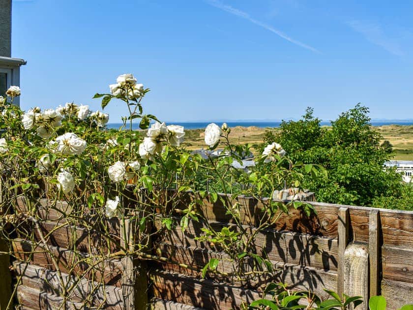 SeaViewPrivateBackGarden
