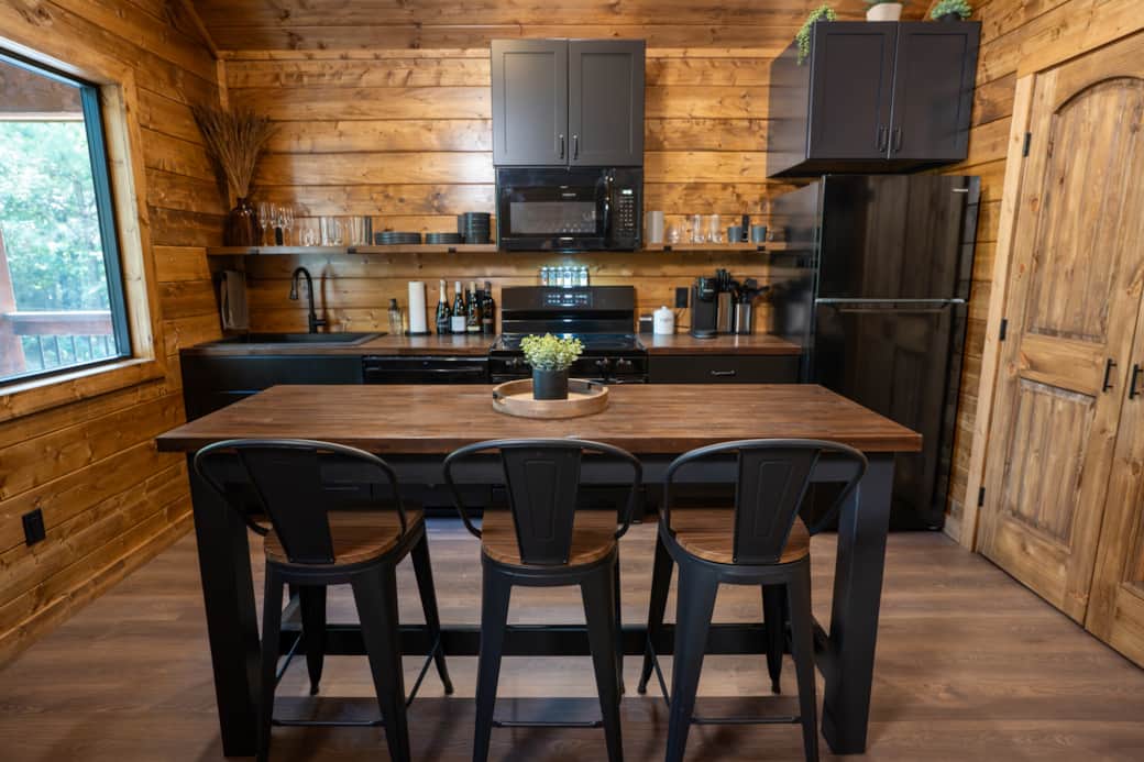 Full Kitchen