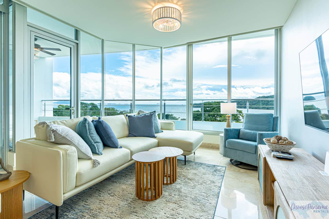CB6D-Living Room