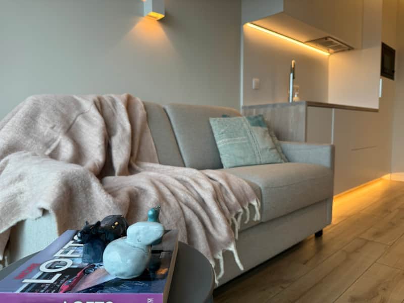 Zetelbed met open keuken