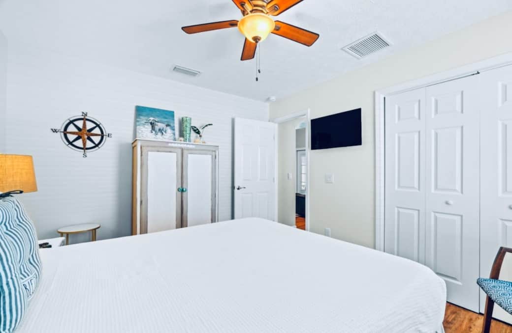 3rd Bedroom | Queen (1)