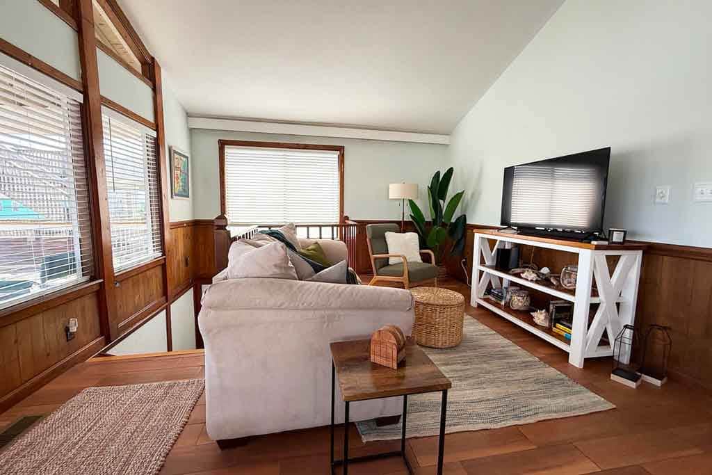 Surf city swell topsail living room