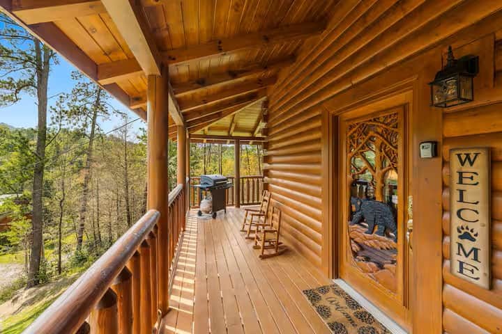 Stunning view of the mountains from the cabin at dusk.