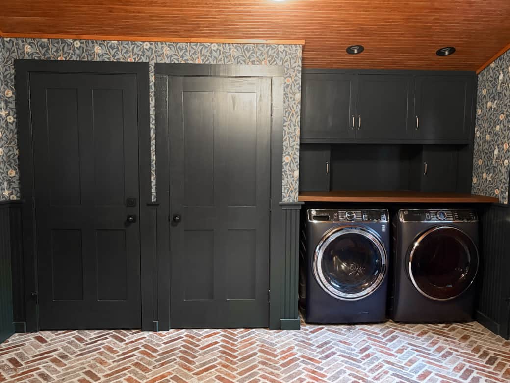 Mudroom / Laundry