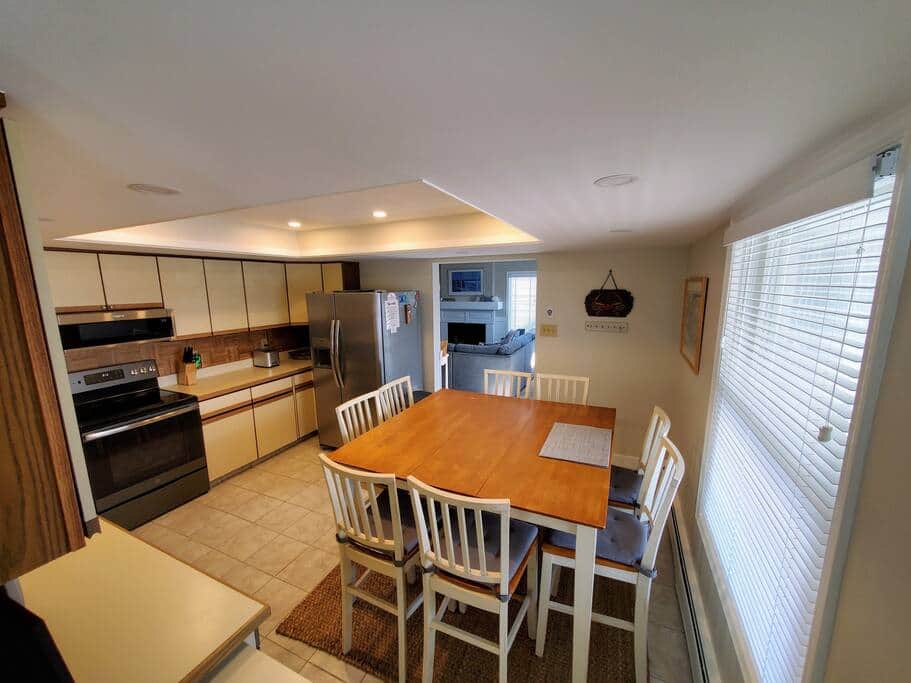 Eat In Kitchen