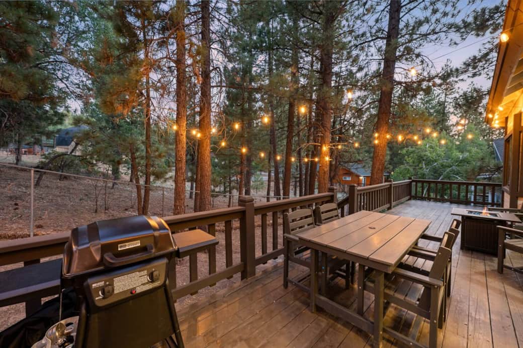 BBQ space for family with nice large outside table