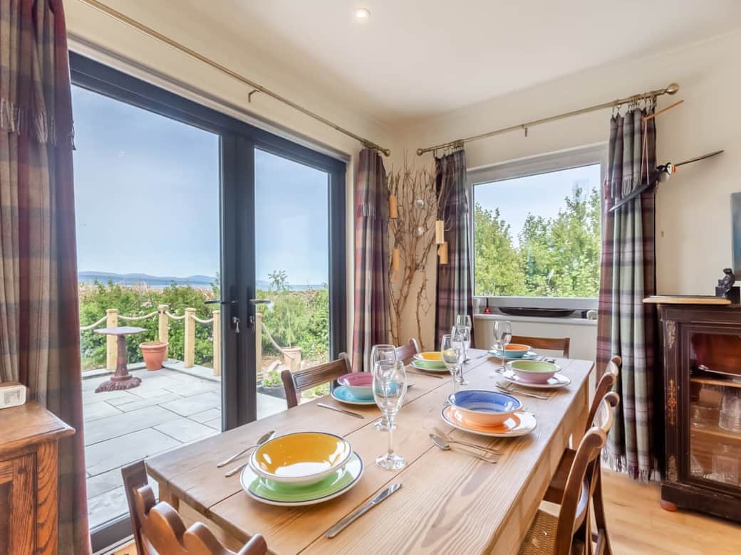 Dining Area with Sea Views Dining Area with Sea Views