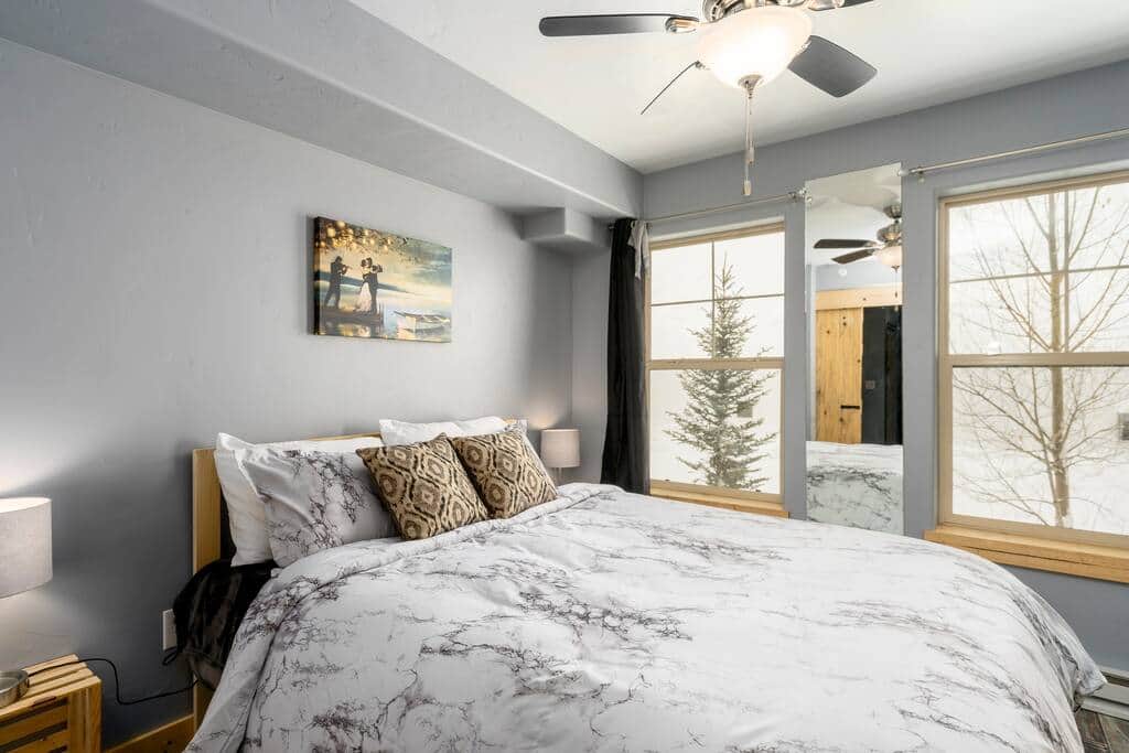 Steamboat Dream Vacation - First Tracks Studio - Free Gondola to Steamboat Ski Resort 
