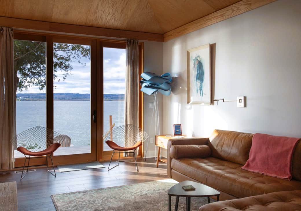 Lakeside Lounge Reading Area