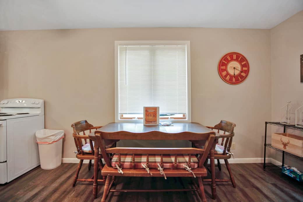 Space to dine for your whole crew! 