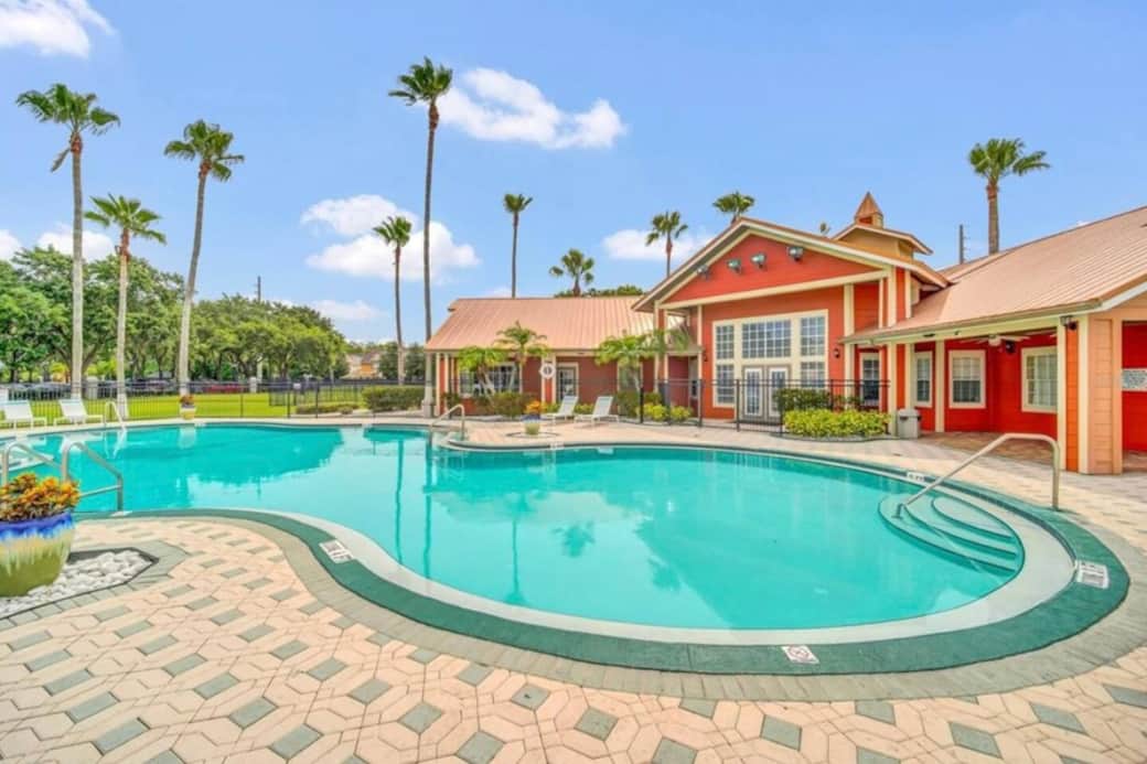 Main pool
Main pool