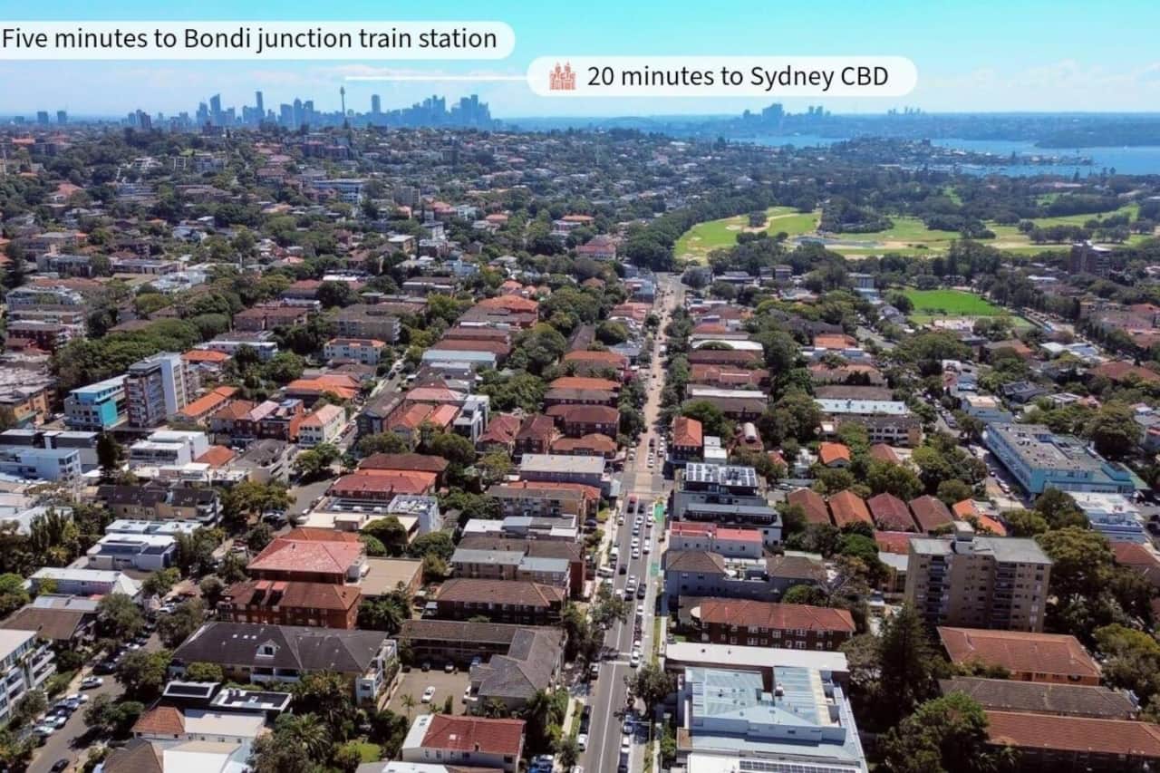 Plenty of public transport: bus to sydney cbd -bondi junction train staion
Rose bay-watson bay ferry