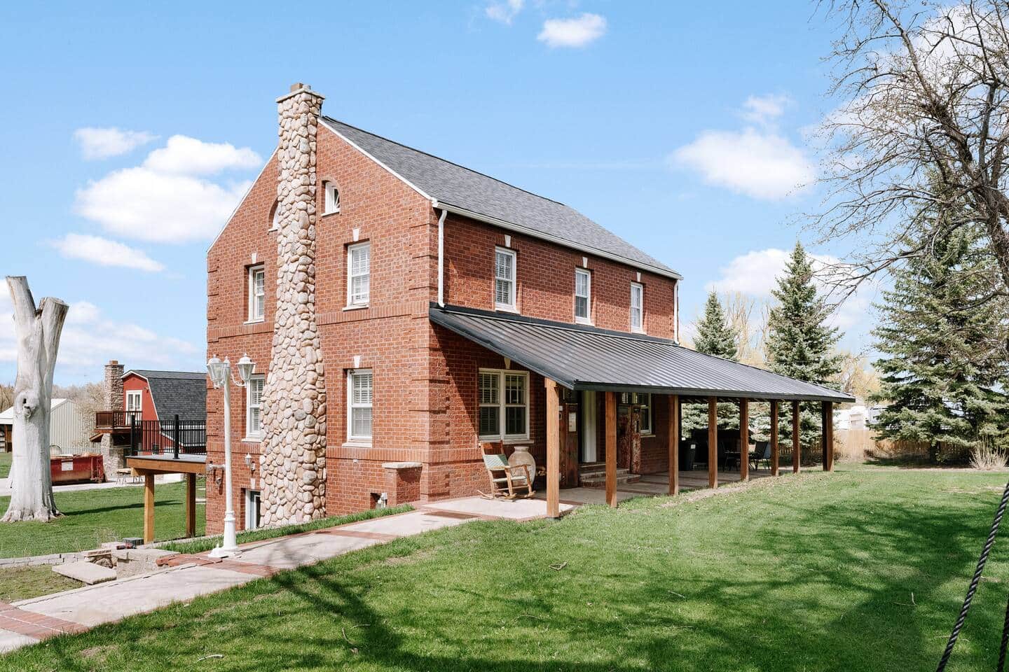 Bondline Home — Late Checkout WY vacation rental near Red Grade trails in Sheridan Wyoming