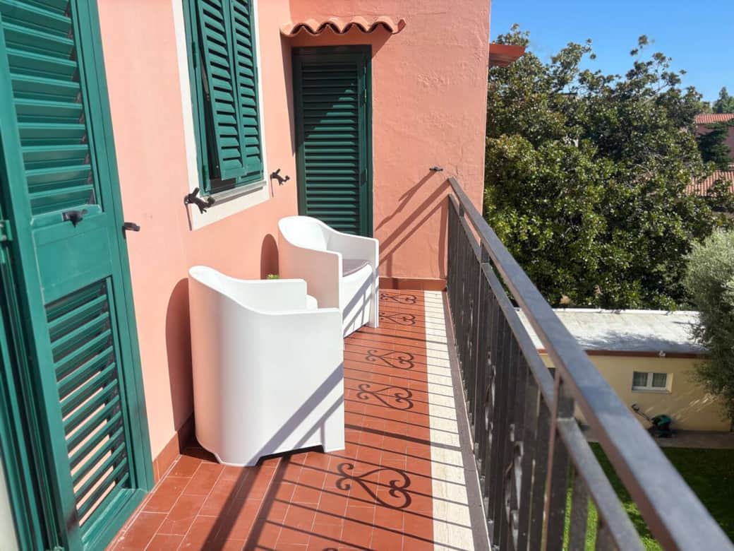 balcone affacciato sui giardini interni