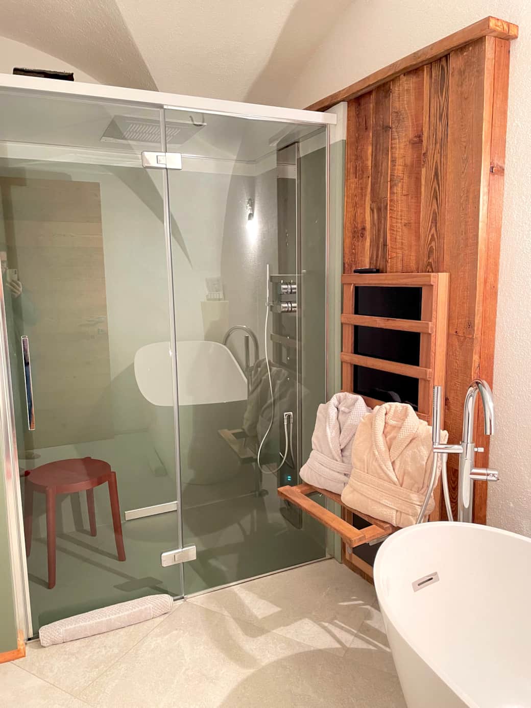 Area Benessere Bagno Turco Sauna FIR