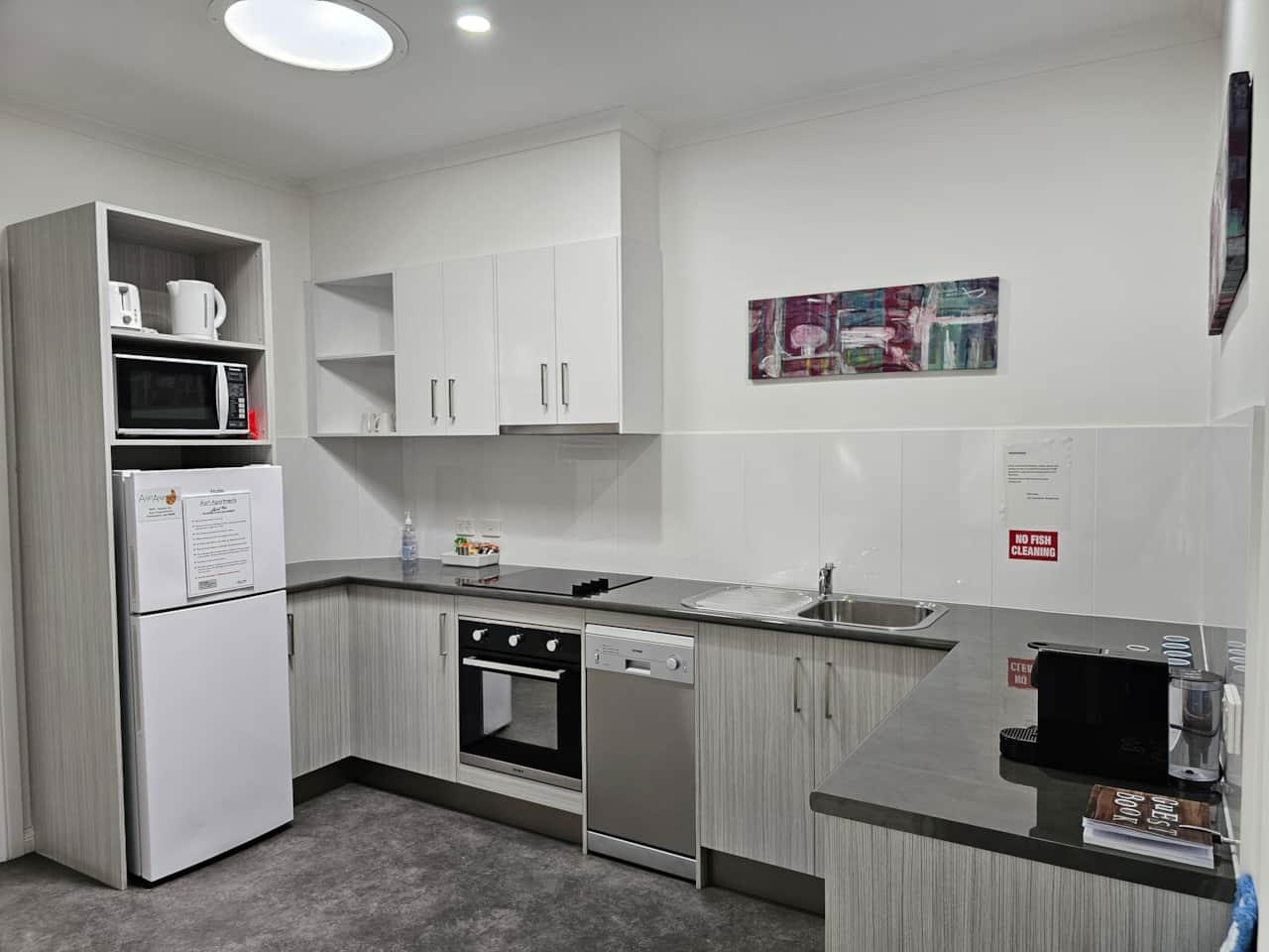 AAart Apartments No 3 full kitchen