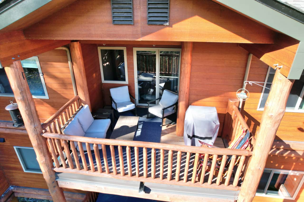 Comfortable Balcony with Grill
