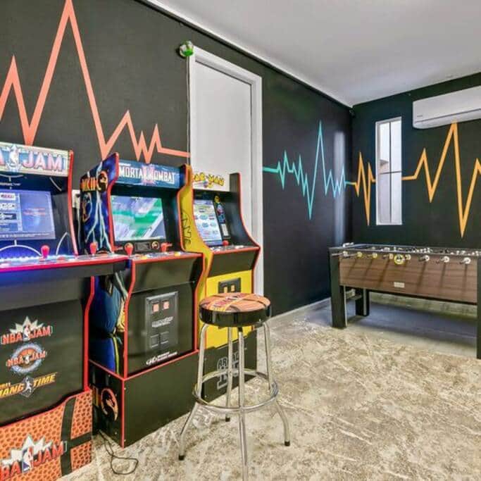 Game Room - NBA Jam, Mortal Kombat II, PacMan and Foosball