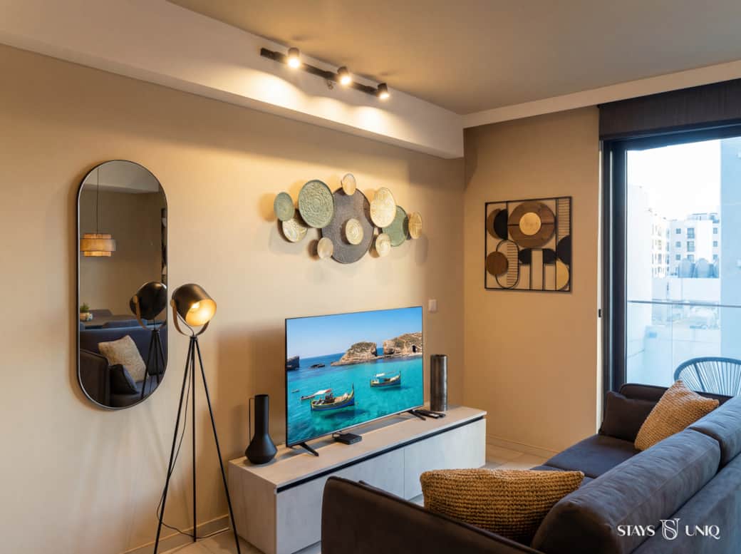 Livingroom with Smart TV Livingroom with Smart TV